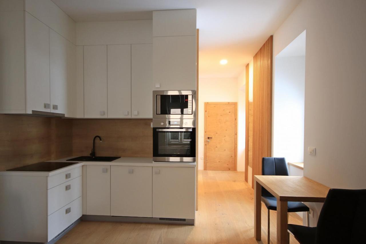 Cirus Apartments โคตเชวิเย ภายนอก รูปภาพ