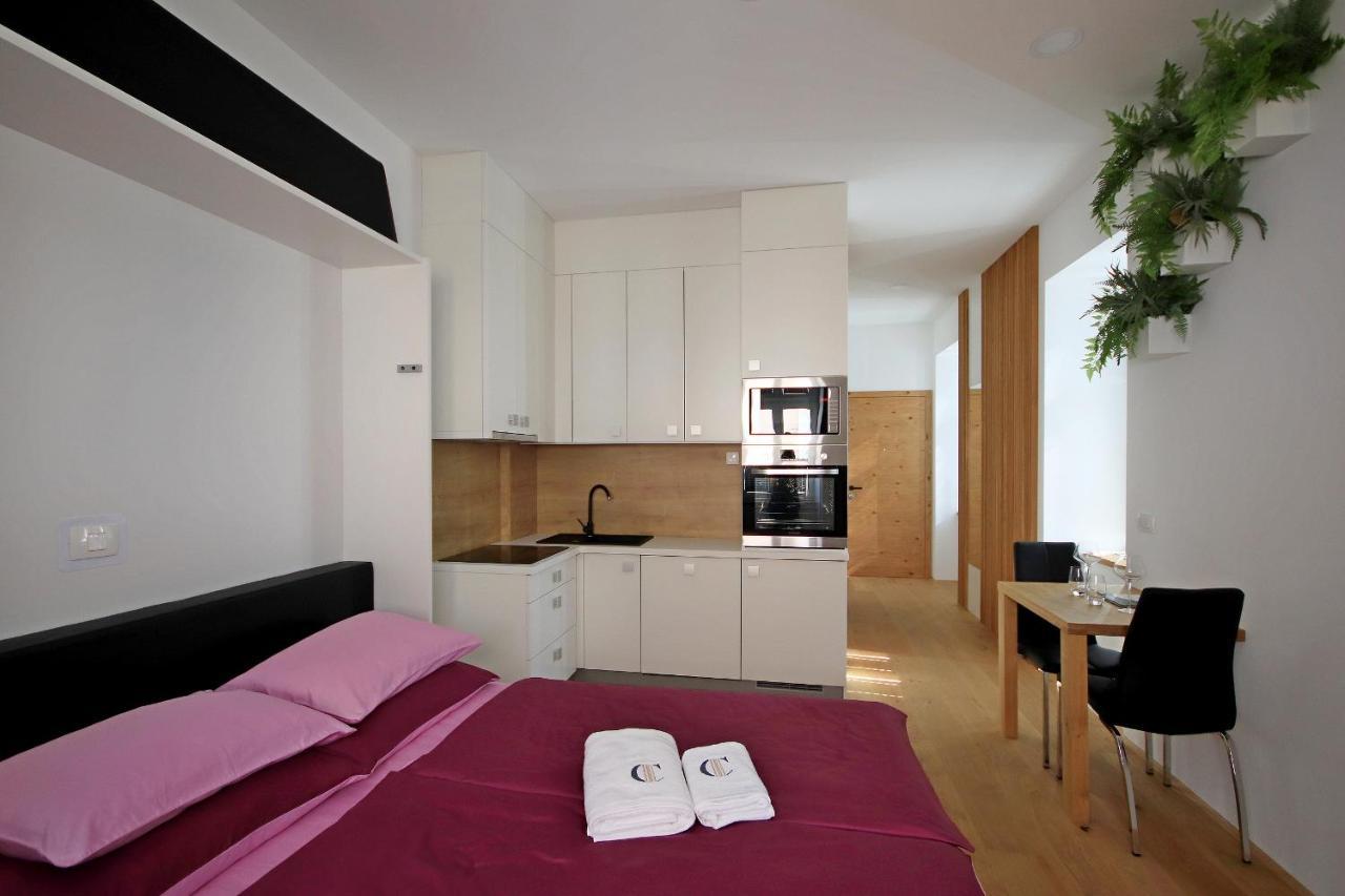 Cirus Apartments โคตเชวิเย ภายนอก รูปภาพ