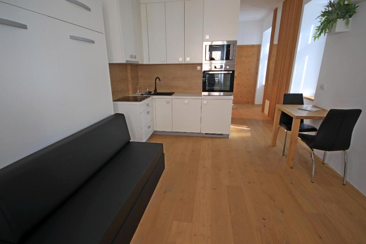 Cirus Apartments โคตเชวิเย ภายนอก รูปภาพ